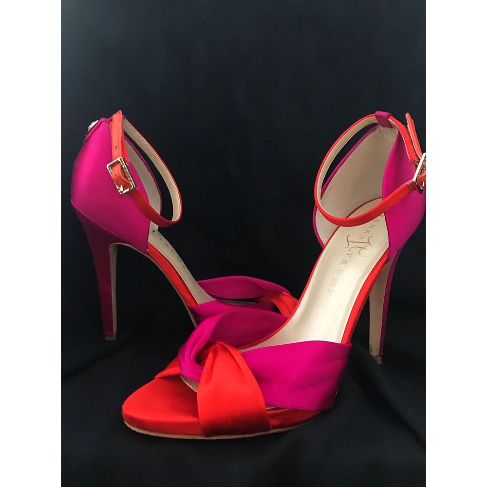 Ivanka Trump • Basha 2 • Red Multi Satin • Size 8